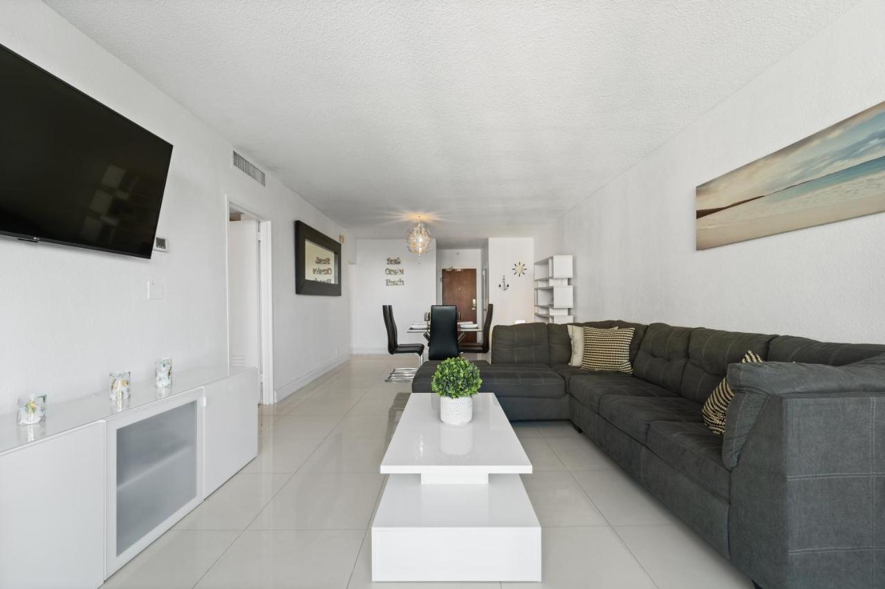 Luxury Beachfront Condo Private Beach Access, Pool & Game Room!!! Χόλιγουντ Εξωτερικό φωτογραφία