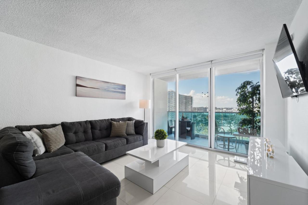 Luxury Beachfront Condo Private Beach Access, Pool & Game Room!!! Χόλιγουντ Εξωτερικό φωτογραφία