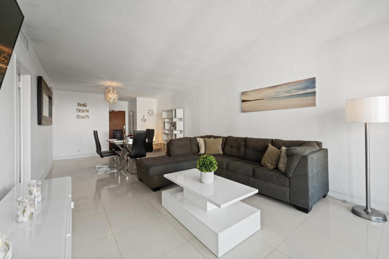 Luxury Beachfront Condo Private Beach Access, Pool & Game Room!!! Χόλιγουντ Εξωτερικό φωτογραφία