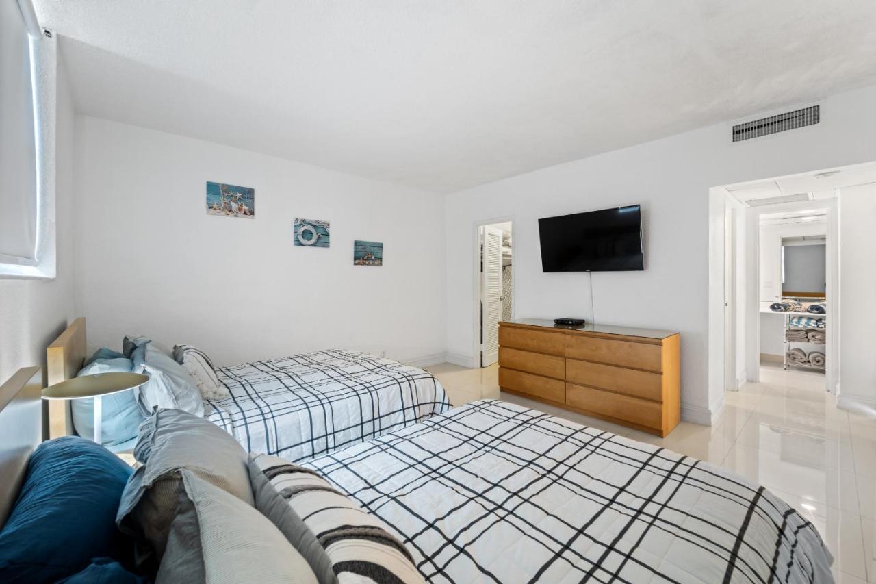 Luxury Beachfront Condo Private Beach Access, Pool & Game Room!!! Χόλιγουντ Εξωτερικό φωτογραφία